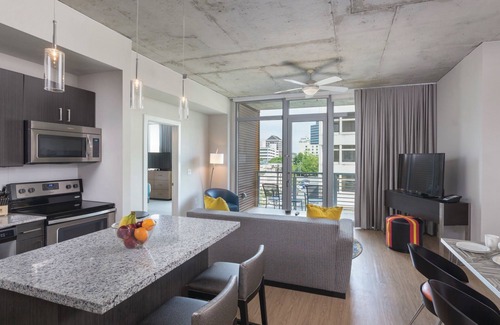 Civic District House | Prime Austin 2 BR downtown new location