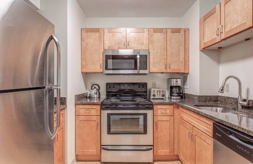 Prudential - St. Botolph Apartment | Prime Back Bay 2BR/2B steps from Prudential Center, by Blueground