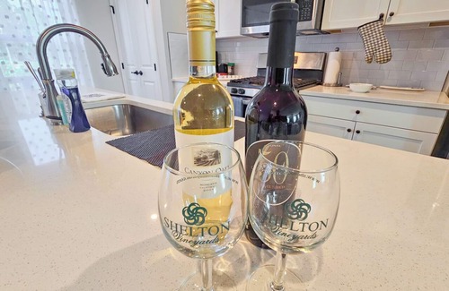 Cary House | Prime Cary Spot + Fenton, Downtown & WakeMed