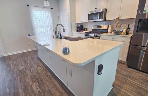 Cary House | Prime Cary Spot + Fenton, Downtown & WakeMed