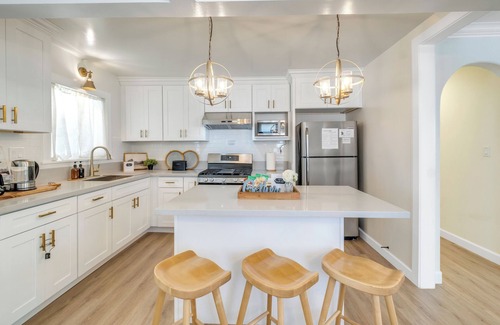 Monterey Park House | Prime Central LA Home DTLA, K-town, J-town & Attractions Nearby