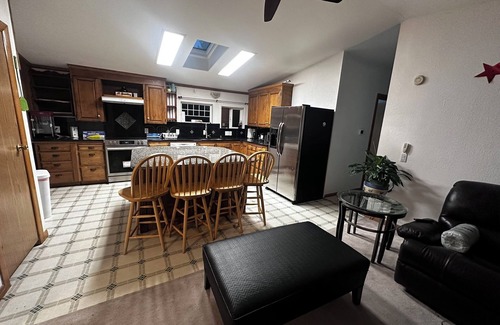 Corvallis House | Prime Corvallis Base Camp: Walk OSU & Downtown, 4BR, Game Room, AC, Wii & More
