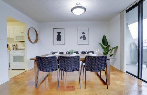 Crystal City Apartment | Prime Crystal City Location Apartment Near Airport