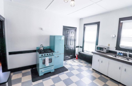 Munjoy Hill Apartment | Prime East End Location