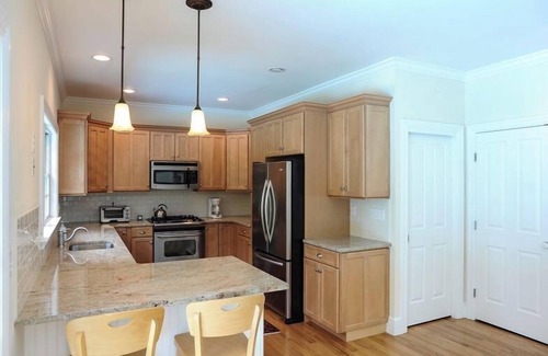 Village of East Hampton House | Prime East Hampton Village Location. Heated Pool. Walk To All!