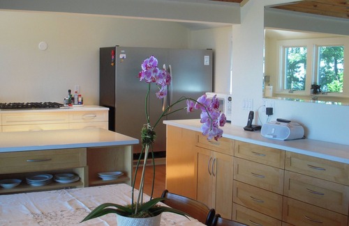 East Hampton House | Prime East Hampton Waterfront Spectacular modern home with glorious sunsets