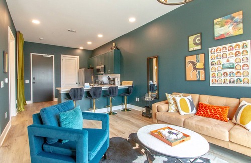 Five Points Apartment | Prime East Nashville 2BR Sleeps 5 Broadway