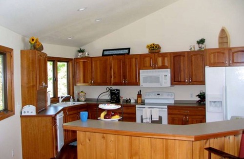 Rapid City House | Prime Elk Lake Piece of Heaven ~ Sandy Beach ~ Includes Kayaks And A Paddle Boat