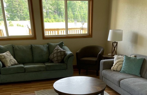 Iron Mountain House | Prime Golf/Ski location. Private 3 bedroom home for family fun!