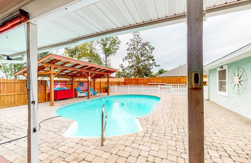 Callaway House | Prime Home with Private Pool, Firepit & Home Office - Dog-Friendly