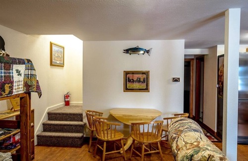 Sterling Apartment | Prime Kenai River Frontage with Private Lodging