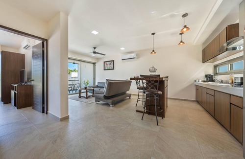 Centro - Supmza 001 Condo | Prime Location. 1 BR w/Ocean View Infinity Pool