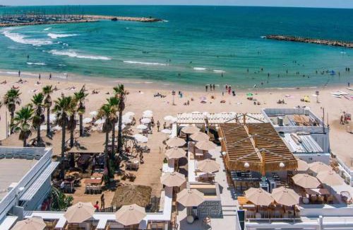 Tel Aviv Promenade Apartment | Prime Location 2BR Beach Flat