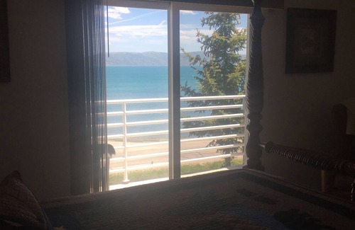 Harbor Village House | Prime location! 3 bedroom Gorgeous Bear Lake view