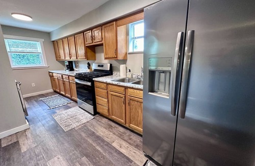 Pittsburgh House | Prime location 3 bed 1.5 bath