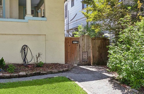 Milan Apartment | Prime Location and Luxury | 3br Streetcar + Dining