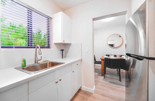 East Little Havana Apartment | Prime Location Apartment at Calle Ocho
