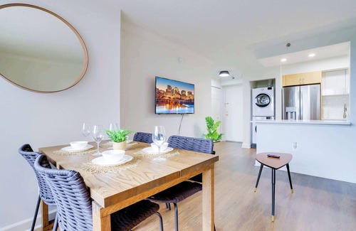 Pentagon City Apartment | Prime Location Apt Near Metro with Gym