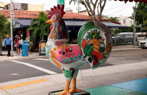 East Little Havana Apartment | Prime Location Apt on Calle Ocho in Little Havana