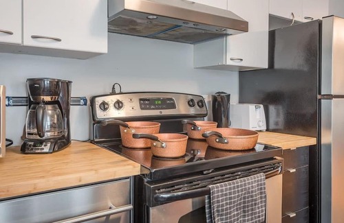 Gay Village Apartment | PRIME LOCATION - BEST Apartment In Downtown MTL
