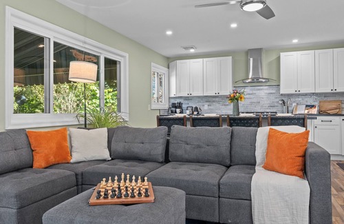 Gulph Mills House | Prime Location/Easy Parking/Kayaks/River