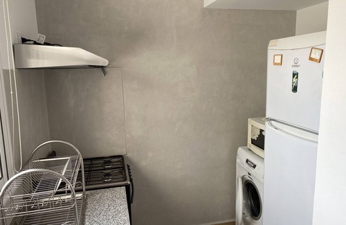 Cordoba Apartment | Prime Location for Nomads: Bright Oasis near Patio Olmos!