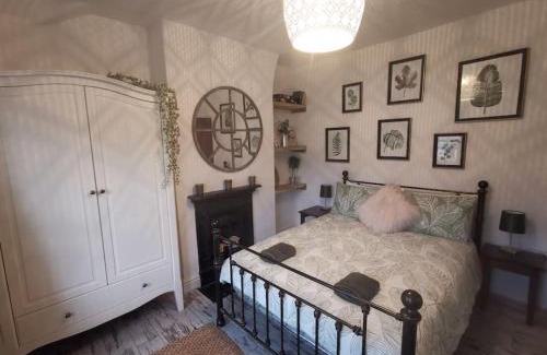 Gallt Y Foel House | Prime location for Snowdon, Family and Dog friendly!