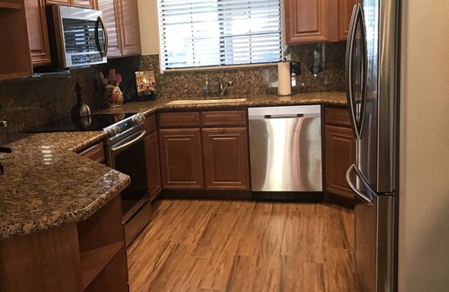 South Scottsdale Condo | PRIME LOCATION-GOLF, OLD TOWN, HIKE & BIKE, SPRING TRAINING, SHOPPING.