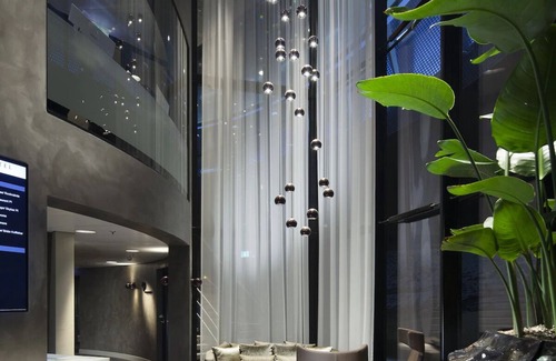 Zuidoost House | Prime Location in Amsterdam Close to City Center, Nature Activities & Local Spot