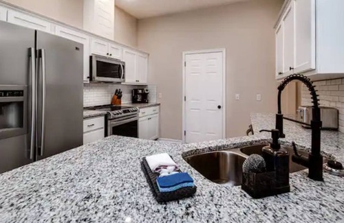 Pooler House | PRIME Location in Pooler, Spacious w Outdoor Oasis