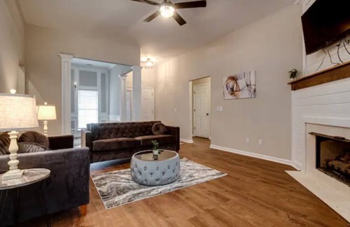 Pooler House | PRIME Location in Pooler, Spacious w Outdoor Oasis