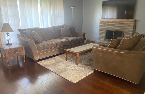 Canton House | Prime Location Near Pro Football Hall of Fame