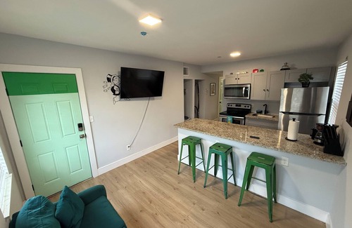 Little Haiti Apartment | Prime Location Near Wynwood