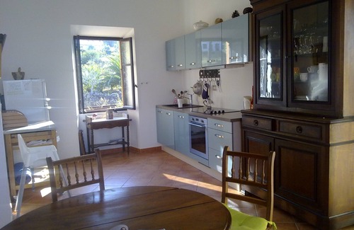 Algajola Apartment | Prime location right by the sea with huge terrace & balcony, ideal for families