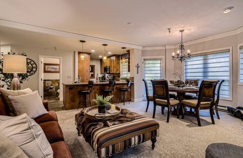 Peak 9 Condo | PRIME LOCATION -Summer Beauty 1 blk to Main St Village @ Breck Pool, hot tubs +