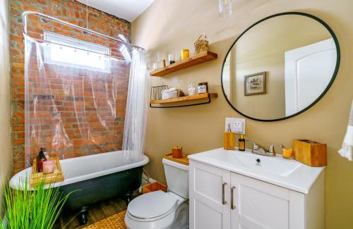 Victorian Village House | Prime Location Top Rated Free Parking Clean