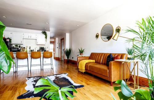 Italian Village Apartment | Prime Location Top Rated Clean Parking Free!