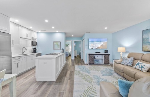 New Smyrna Beach Condo | ☀️Prime Location-We love Snow❤️Birds-Lux Amenities-Coronado Arms B-18☀️