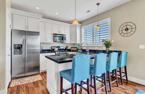 Saratoga Springs House | Prime Location-Silicon Slopes, Furnished, Awesome Utah Lake & Golf-Course Views