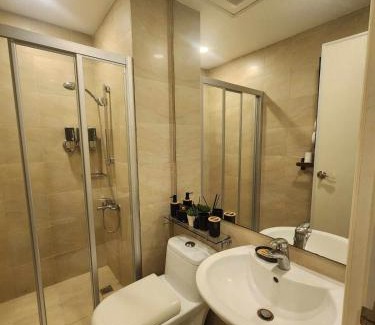 Downtown Apartment | Prime Location Walk to Nightlife! The Gramercy