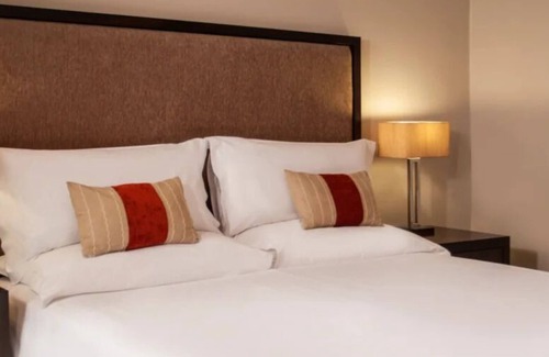 Maseru Hotel | Prime Location! With FREE Parking & Outdoor Pool, Close to Maseru Golf Course!