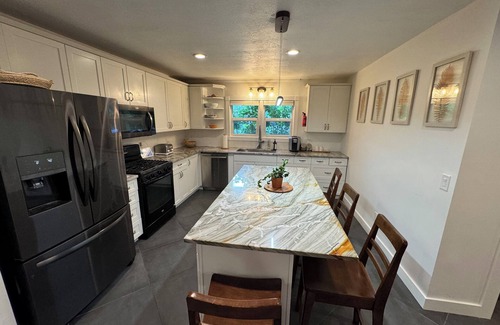 Ogden House | Prime Location with Mountain Views