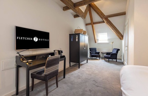 Baarlo House | Prime Location with Nature Access! Free Parking, Dining! Near Stuw Belfeld