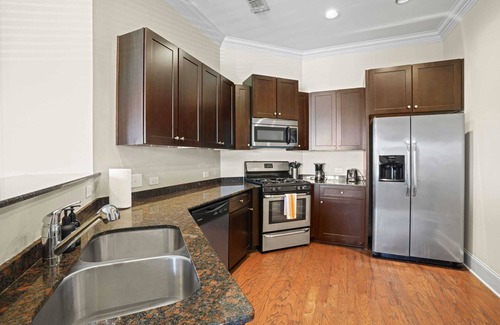 Midtown Apartment | Prime Midtown Location Condo!