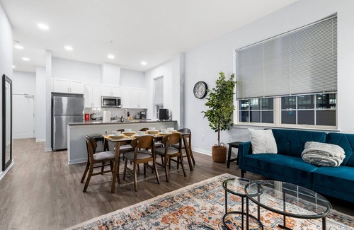 Hackensack River Waterfront Apartment | Prime Oasis: 2 Bedroom Gym, Laundry ONLY 20 Minutes to NYC!