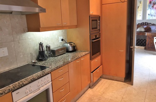 Bantry Bay House | Prime position! Close to Clifton & Camps Bay Beaches, Cape Town City Centre.