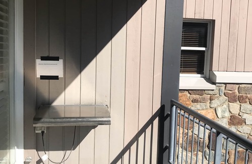 Thredbo Apartment | Prime position meters to the village, spectacular views and undercover parking