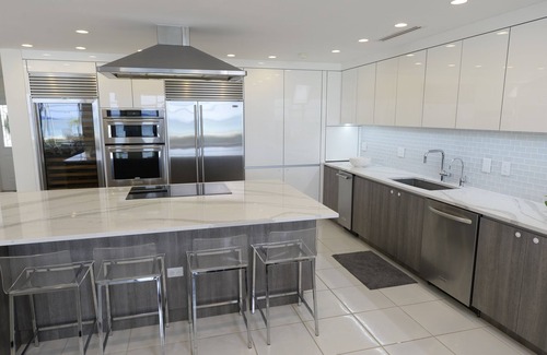 Seven Mile Beach Condo | Prime Residence #7 on 7 Mile Beach, High-End Ground Floor Beachfront Condo