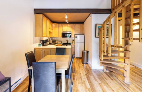 Ketchum Condo | Prime Ski-in/Ski-out Condo at Edelweiss