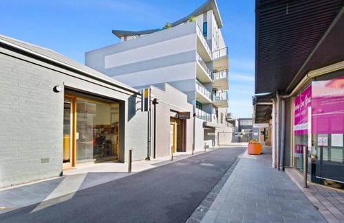 Geelong Apartment | Prime Soho Apt @ Heart of Geelong CBD w/parking